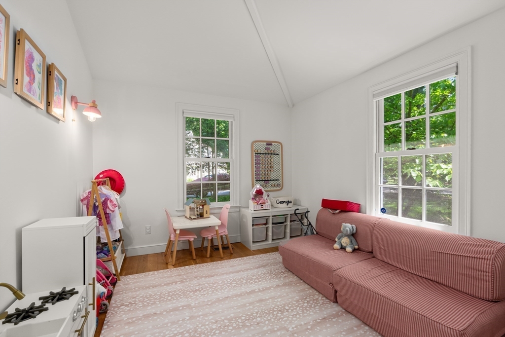 99 Parker Road Wellesley, MA 02482 - Photo 18 of 37