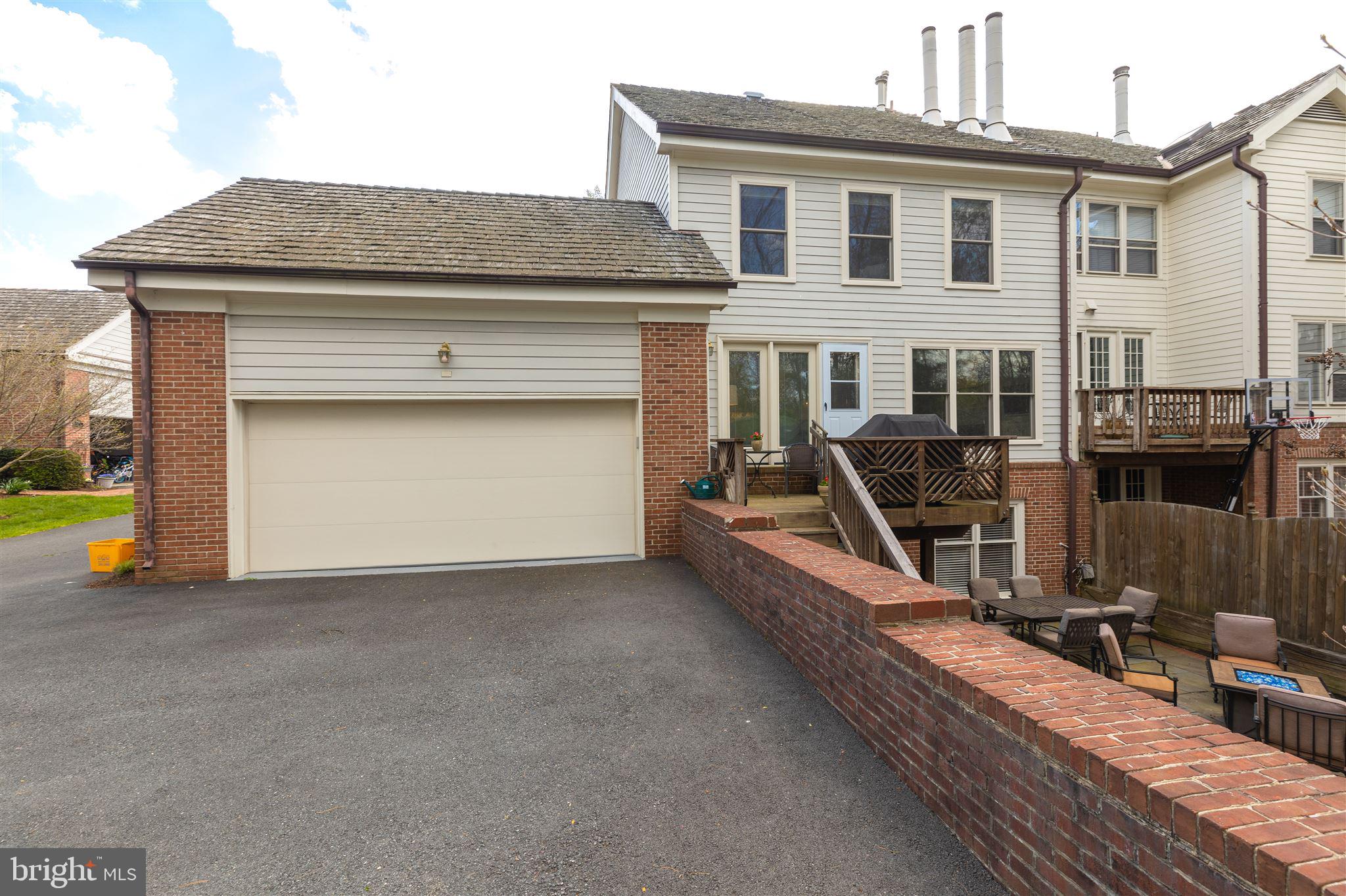 7248 Evans Mill Road McLean, VA 22101 - Photo 10 of 38