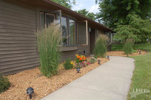 5243 Stellhorn Road Fort Wayne, IN 46835 - Photo 2 of 24
