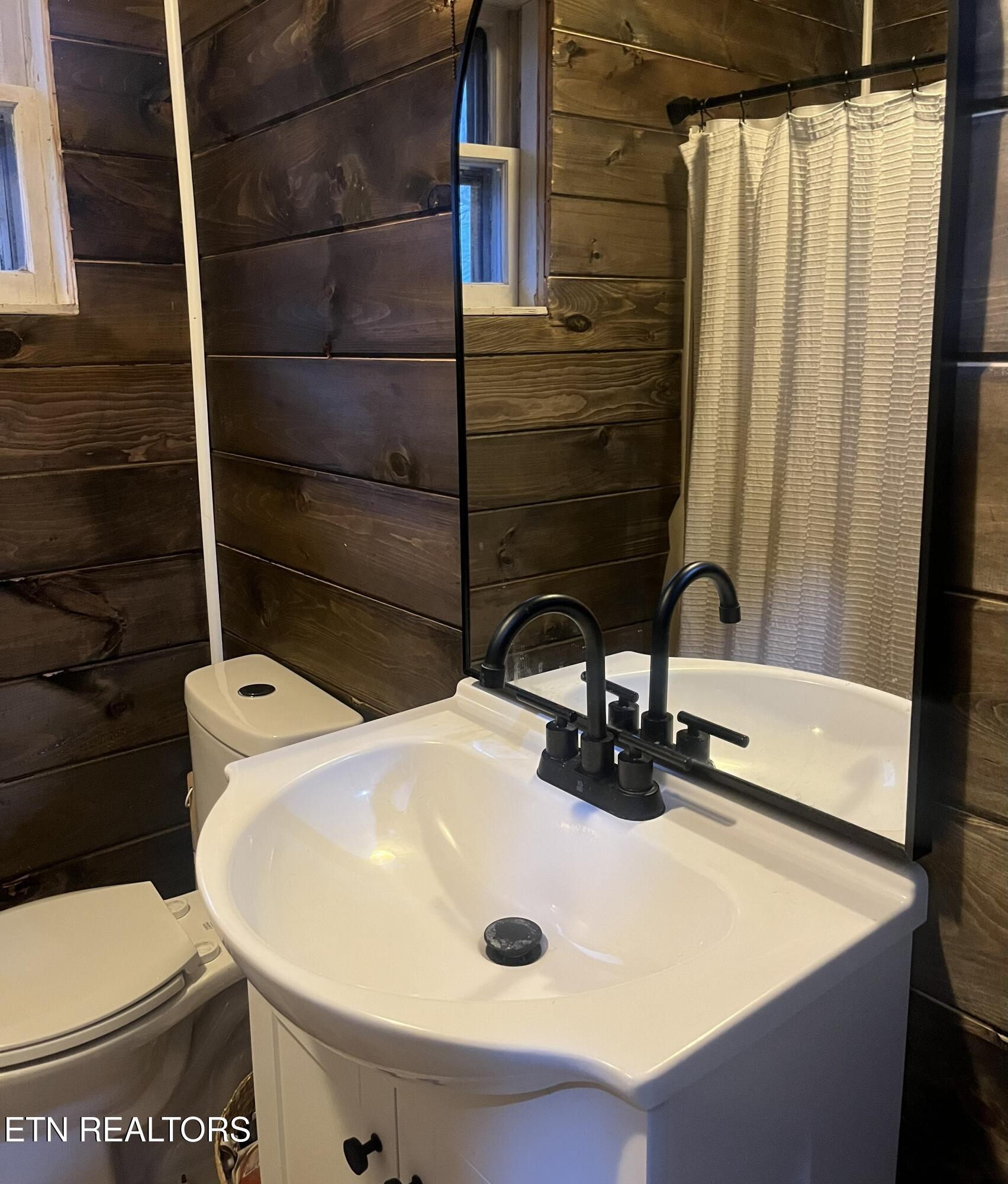 35 Buffalo Road Oneida, TN 37841 - Photo 15 of 20 IMG_8648