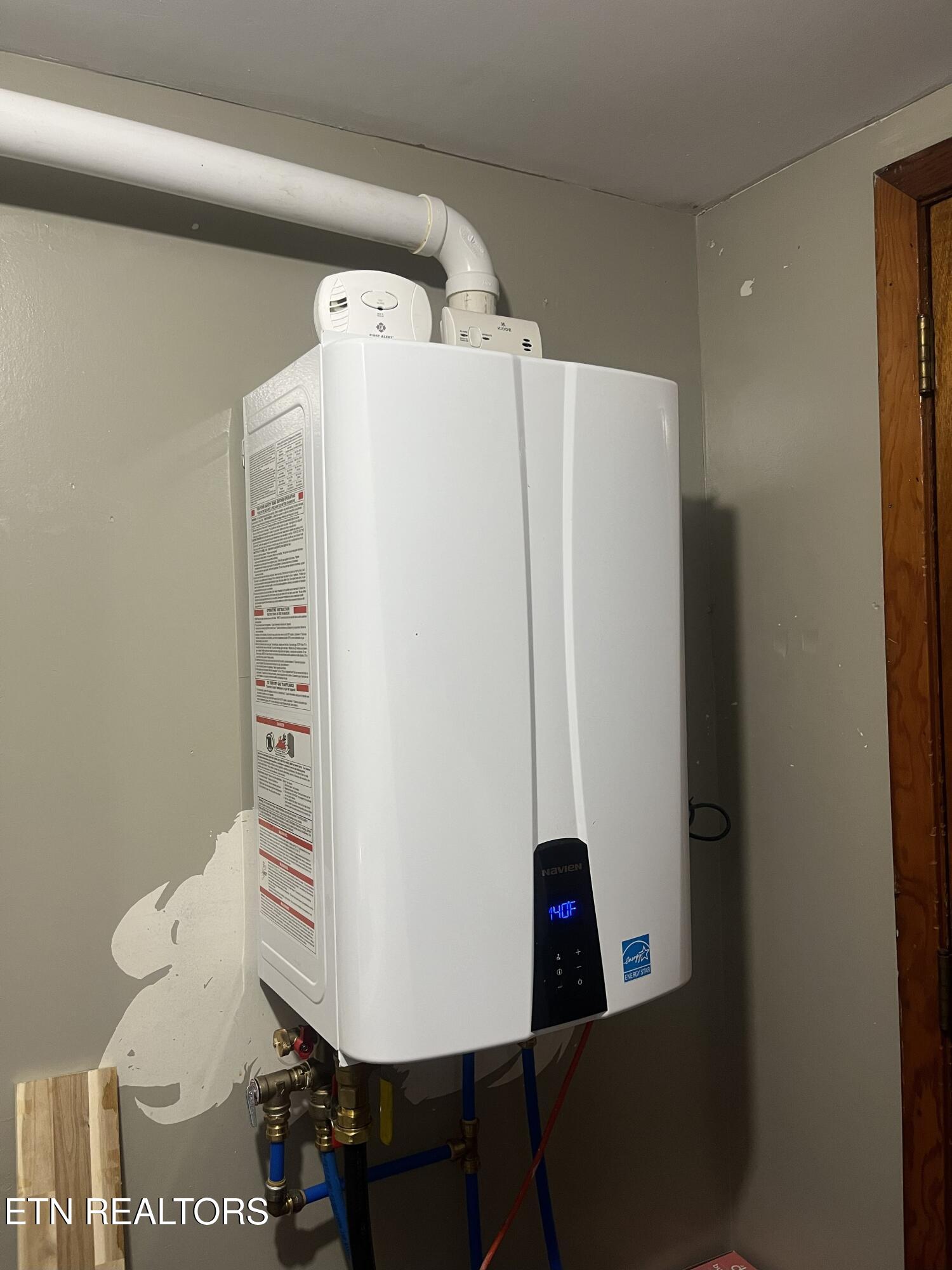 35 Buffalo Road Oneida, TN 37841 - Photo 18 of 20 IMG_8652