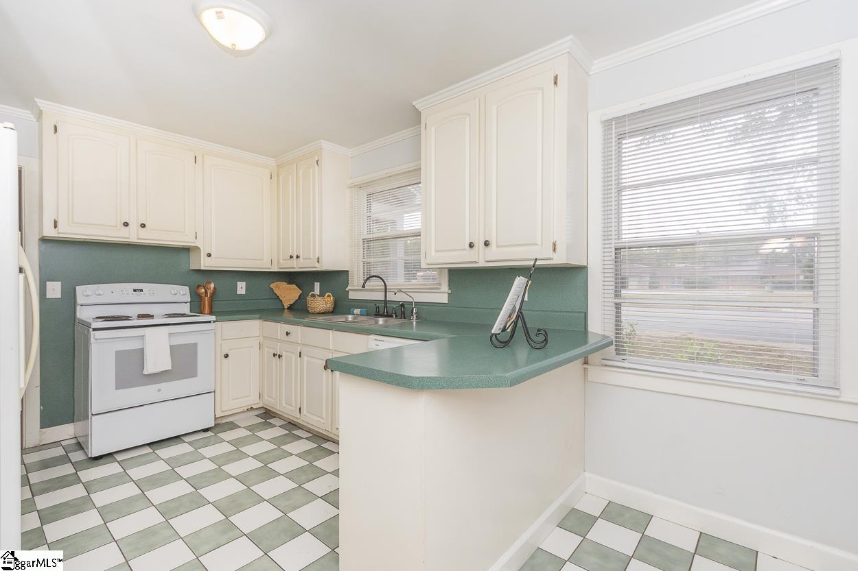 705 Whitehall Road Anderson, SC 29625 - Photo 19 of 48 Gallery Image 19