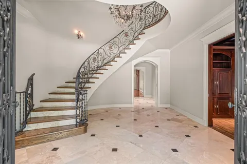$2,485,000 | 1521 Rivercrest Court, Fort Worth, TX 76107