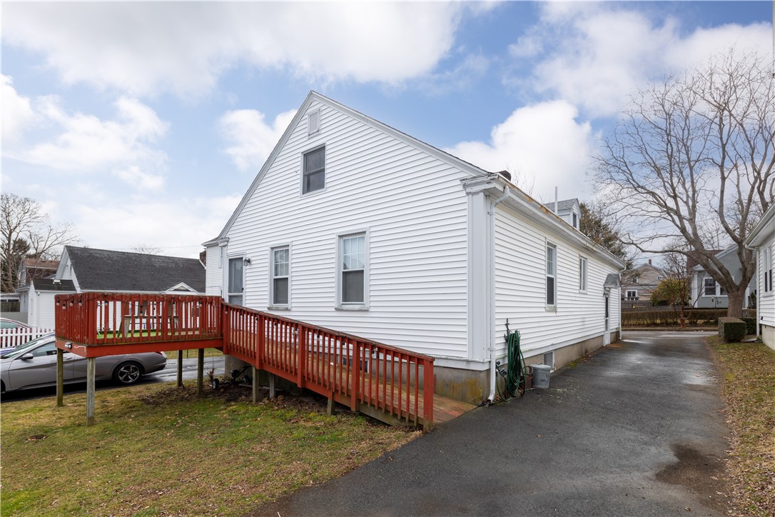 9 Boughton Road Newport, RI 02840 - Photo 23 of 24 Gallery Image 23