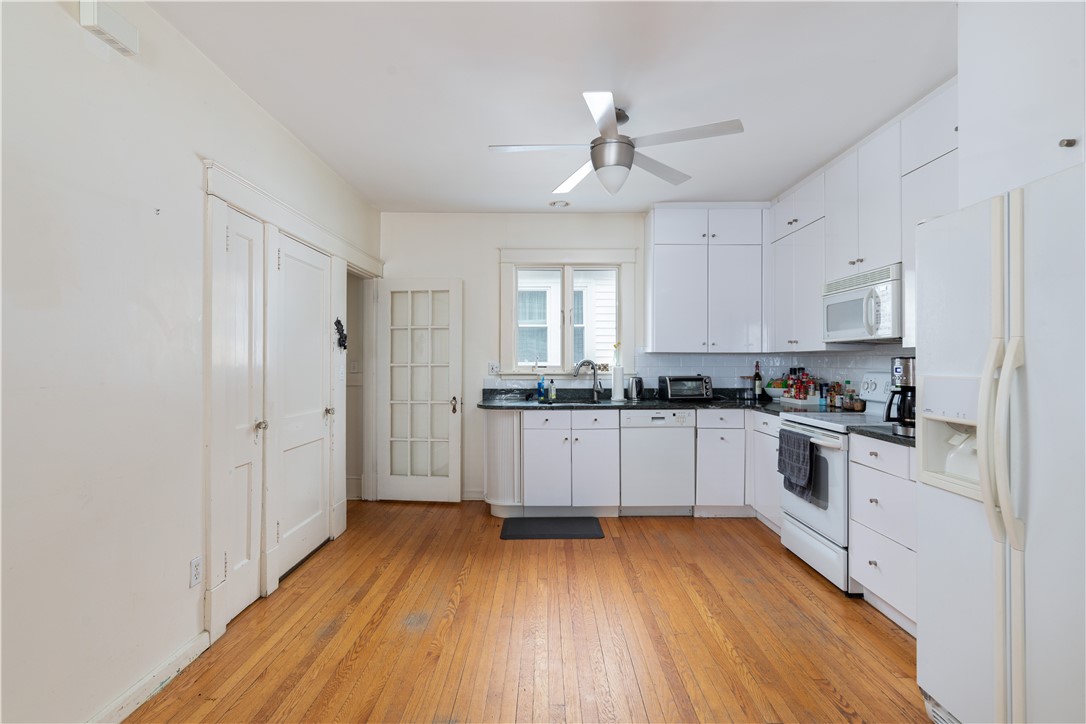 9 Boughton Road Newport, RI 02840 - Photo 3 of 24 Gallery Image 3