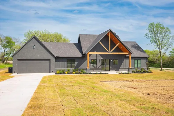 $549,000 | 4863 County Road 1098, Celeste, TX 75423