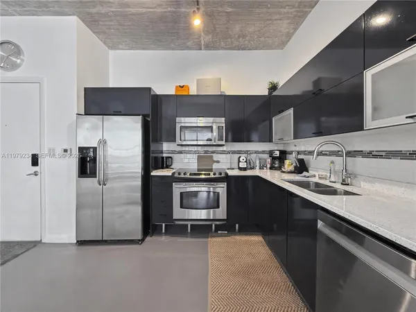 $2,800 | 234 Northeast 3rd Street, Unit 608, Miami, FL 33132