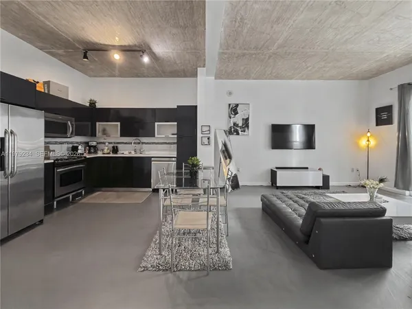 $2,800 | 234 Northeast 3rd Street, Unit 608, Miami, FL 33132