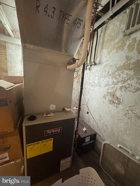 110 Valley Street Lewistown, PA 17044 - Photo 24 of 46 a bathroom with a sink