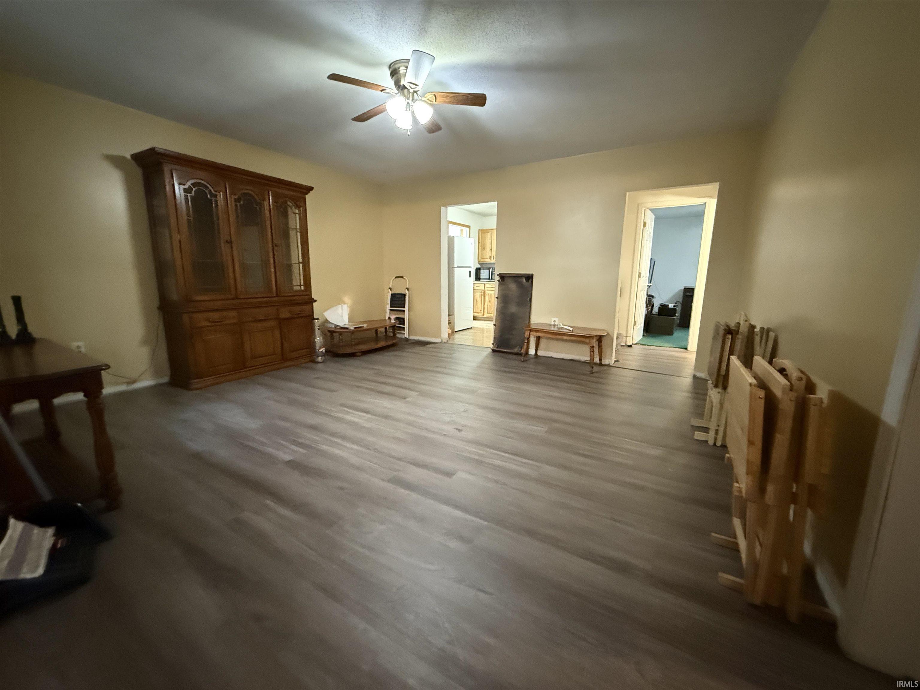 580 Northeast 1st Street Linton, IN 47441 - Photo 13 of 27