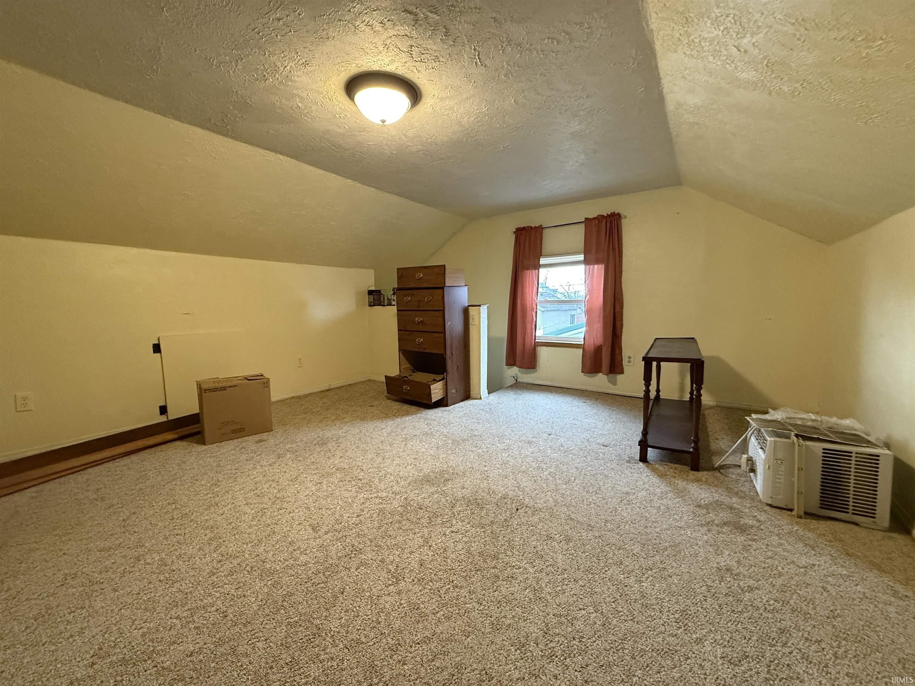 580 Northeast 1st Street Linton, IN 47441 - Photo 17 of 27