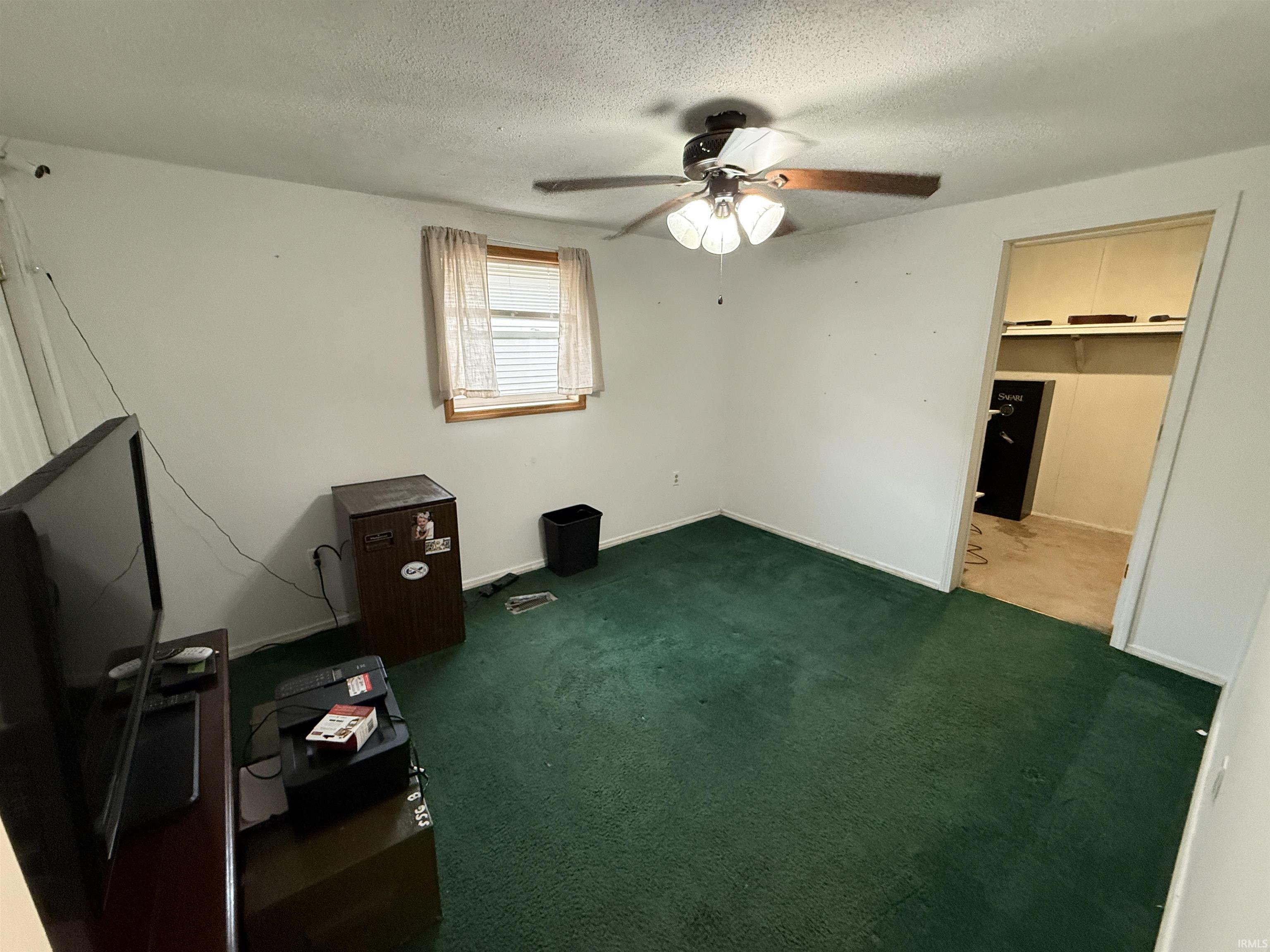 580 Northeast 1st Street Linton, IN 47441 - Photo 19 of 27