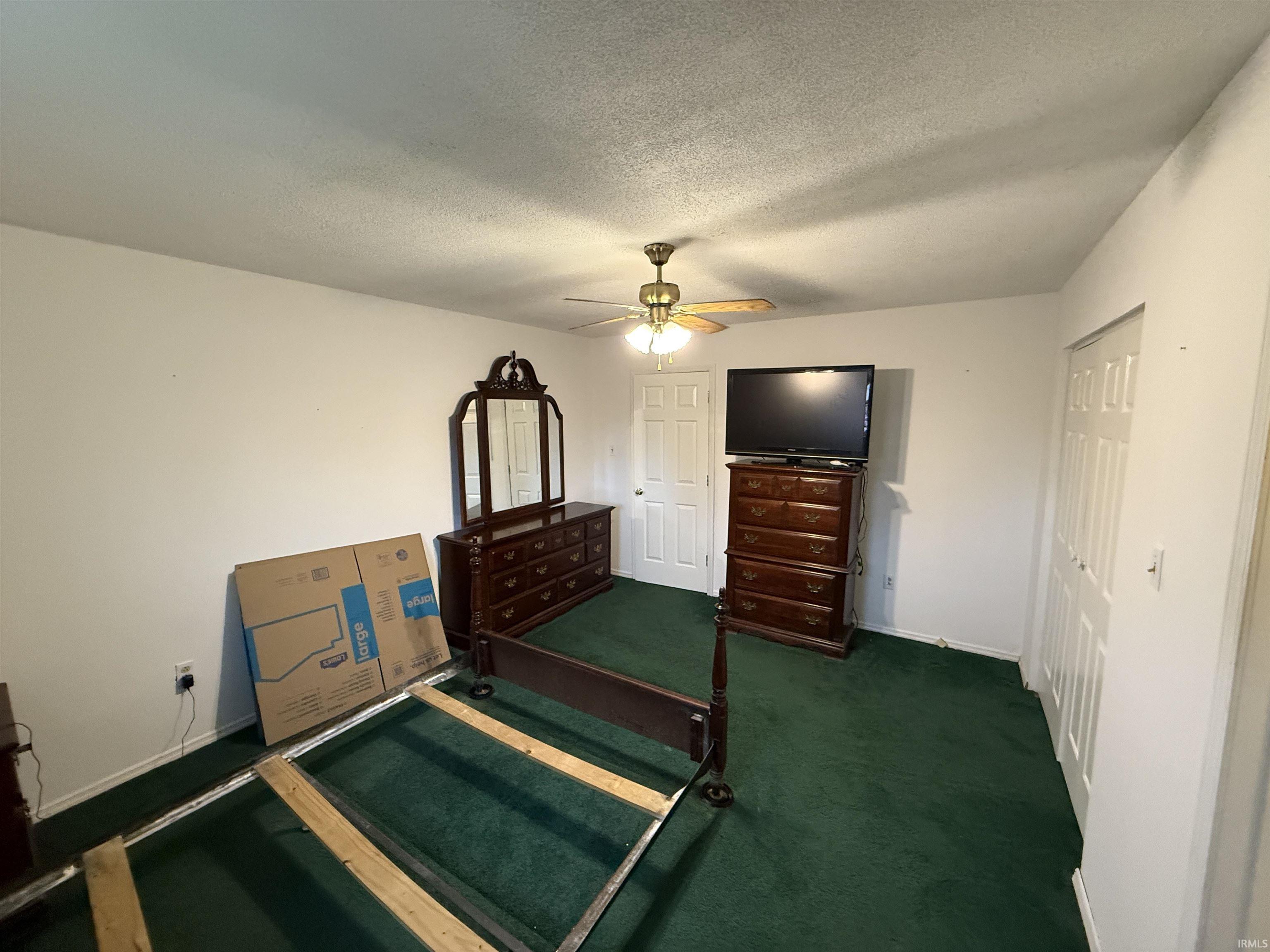 580 Northeast 1st Street Linton, IN 47441 - Photo 21 of 27