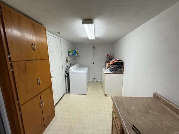 $178,000 | 580 Northeast 1st Street, Linton, IN 47441
