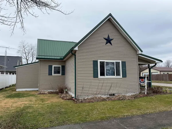 $178,000 | 580 Northeast 1st Street, Linton, IN 47441