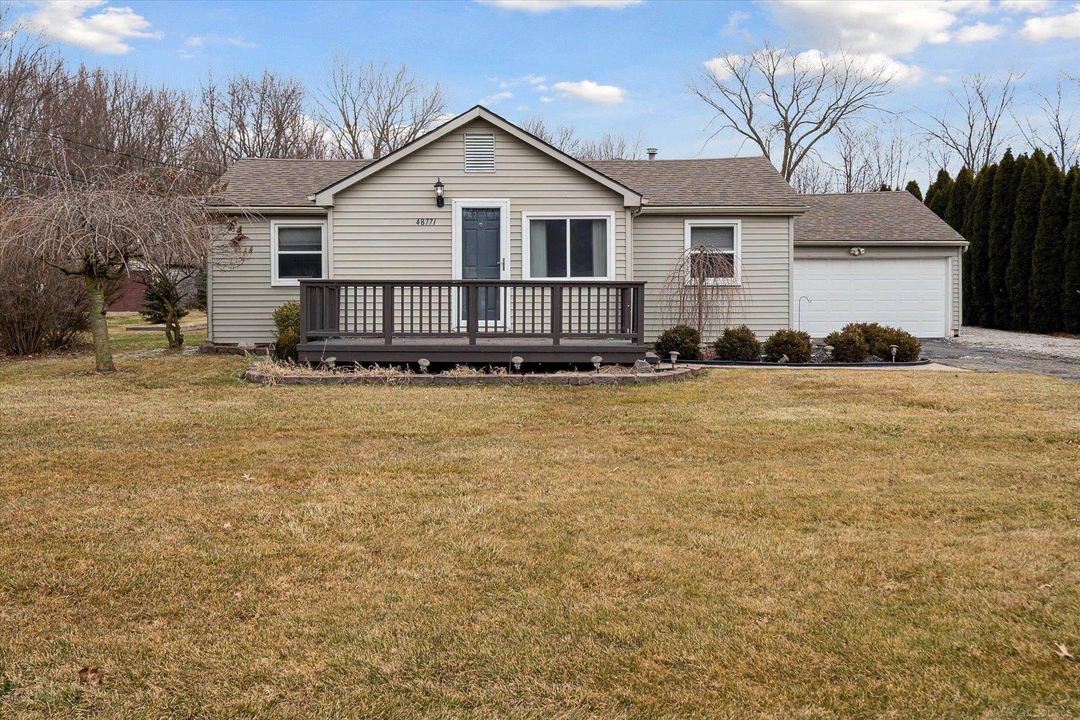 48771 Sugarbush Road Chesterfield, MI 48047 - Photo 2 of 36