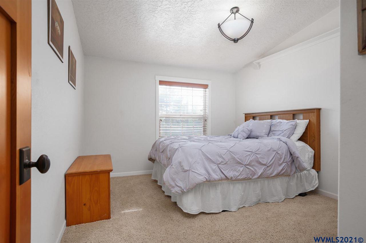 32616 Fern Road Philomath, OR 97370 - Photo 16 of 39 Gallery Image 16