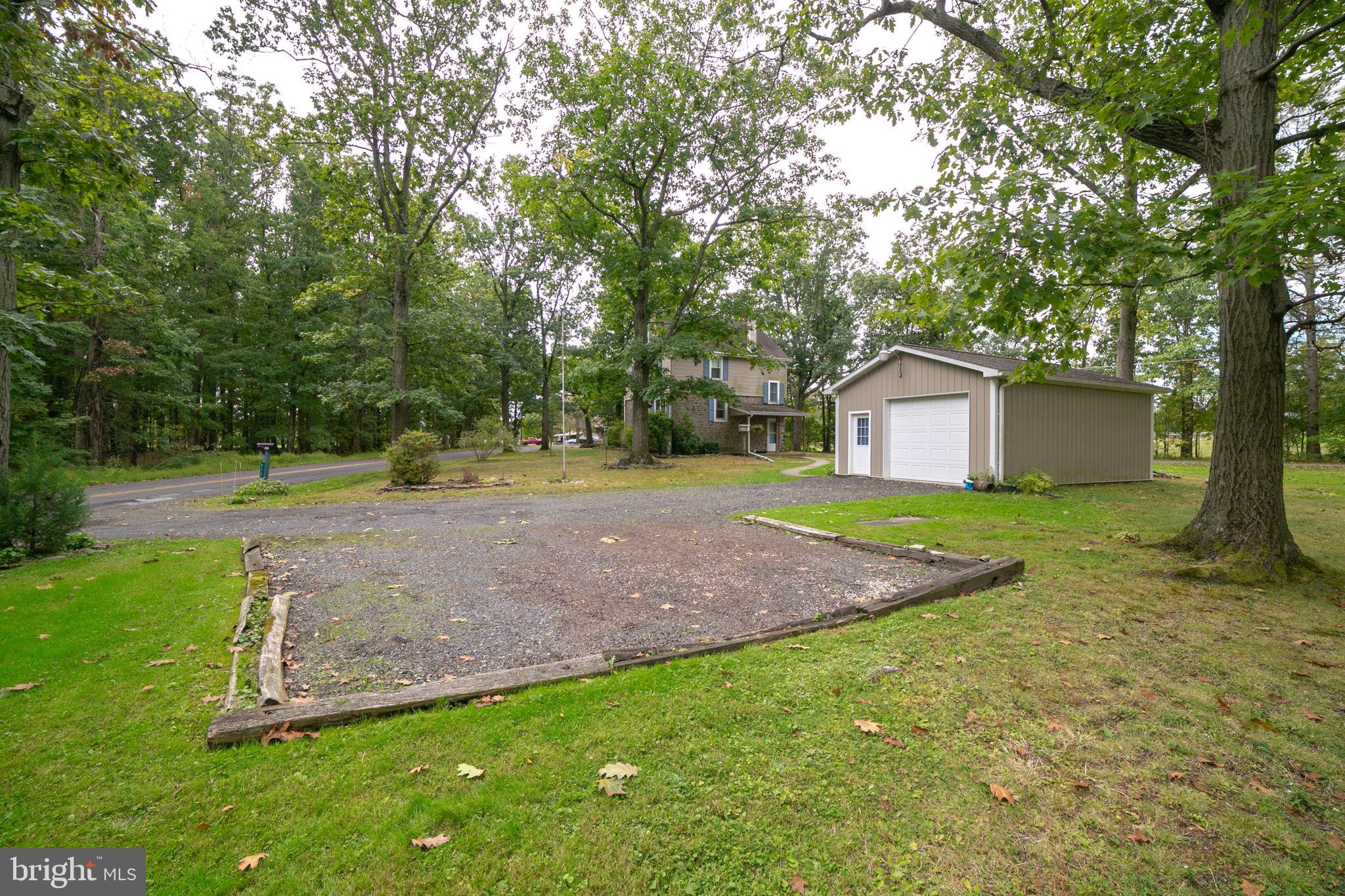 713 Apple Road Quakertown, PA 18951 - Photo 31 of 41 Gallery Image 31