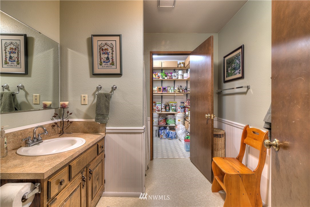 1120 Southwest Harper Road Port Orchard, WA 98367 - Photo 14 of 25 Gallery Image 14