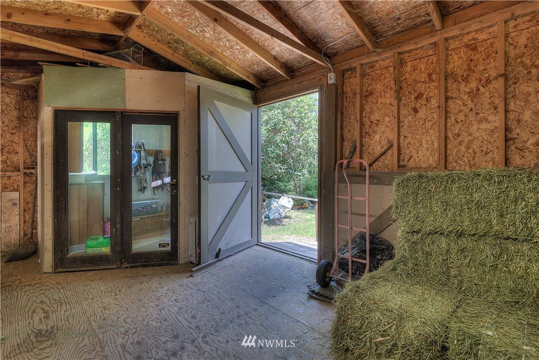 1120 Southwest Harper Road Port Orchard, WA 98367 - Photo 21 of 25 Gallery Image 21