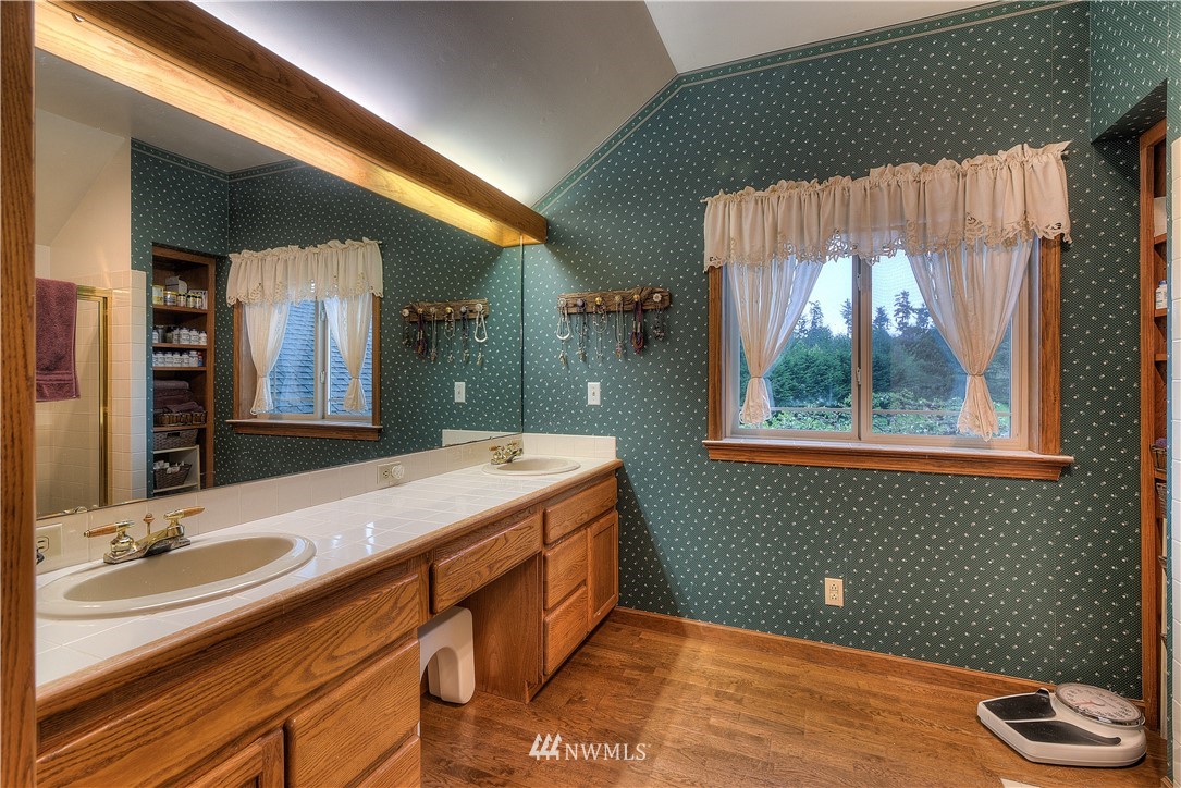 1120 Southwest Harper Road Port Orchard, WA 98367 - Photo 10 of 25 Gallery Image 10