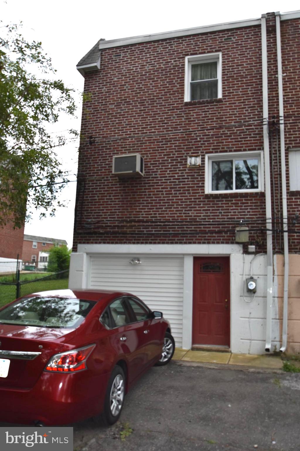 1980 Carter Road Folcroft, PA 19032 - Photo 6 of 37 Rear