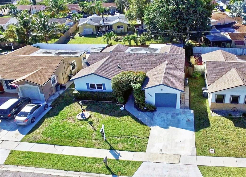 9348 Southwest 1st Place Boca Raton, FL 33428 - Photo 2 of 17 Photo 2