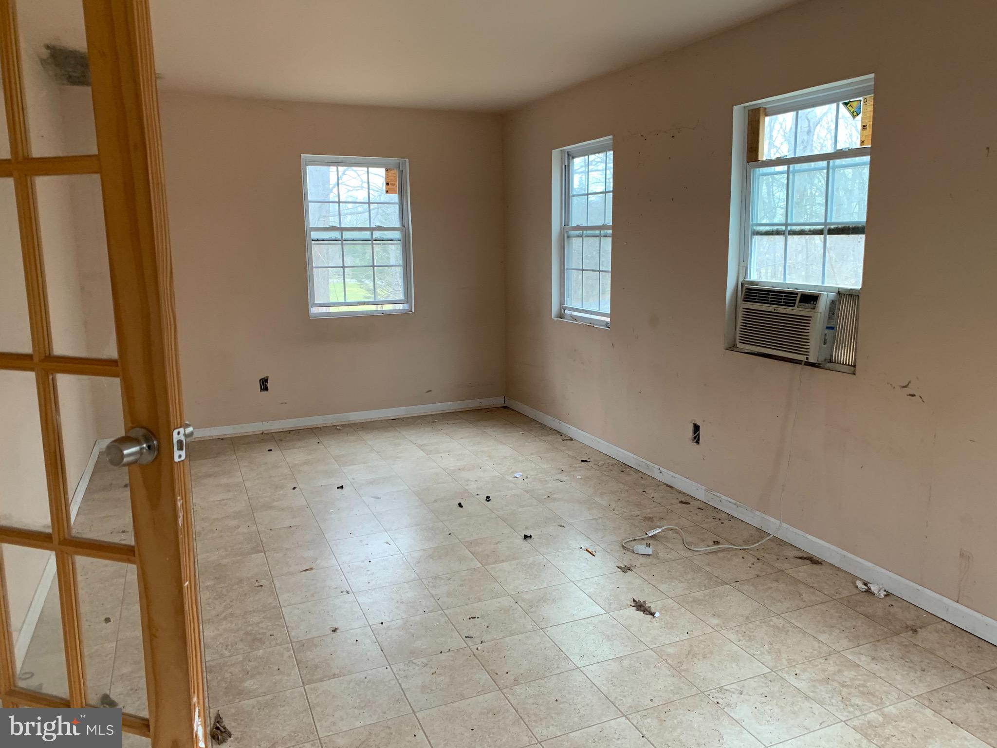 6407 Ford Road Frederick, MD 21702 - Photo 14 of 19