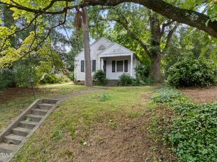 $460,000 | 1408 Courtland Drive, Raleigh, NC 27604