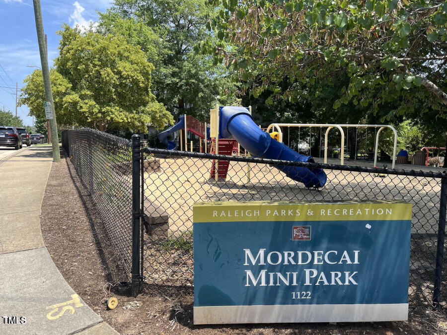 1408 Courtland Drive Raleigh, NC 27604 - Photo 13 of 20 20240613204107285330000000-o