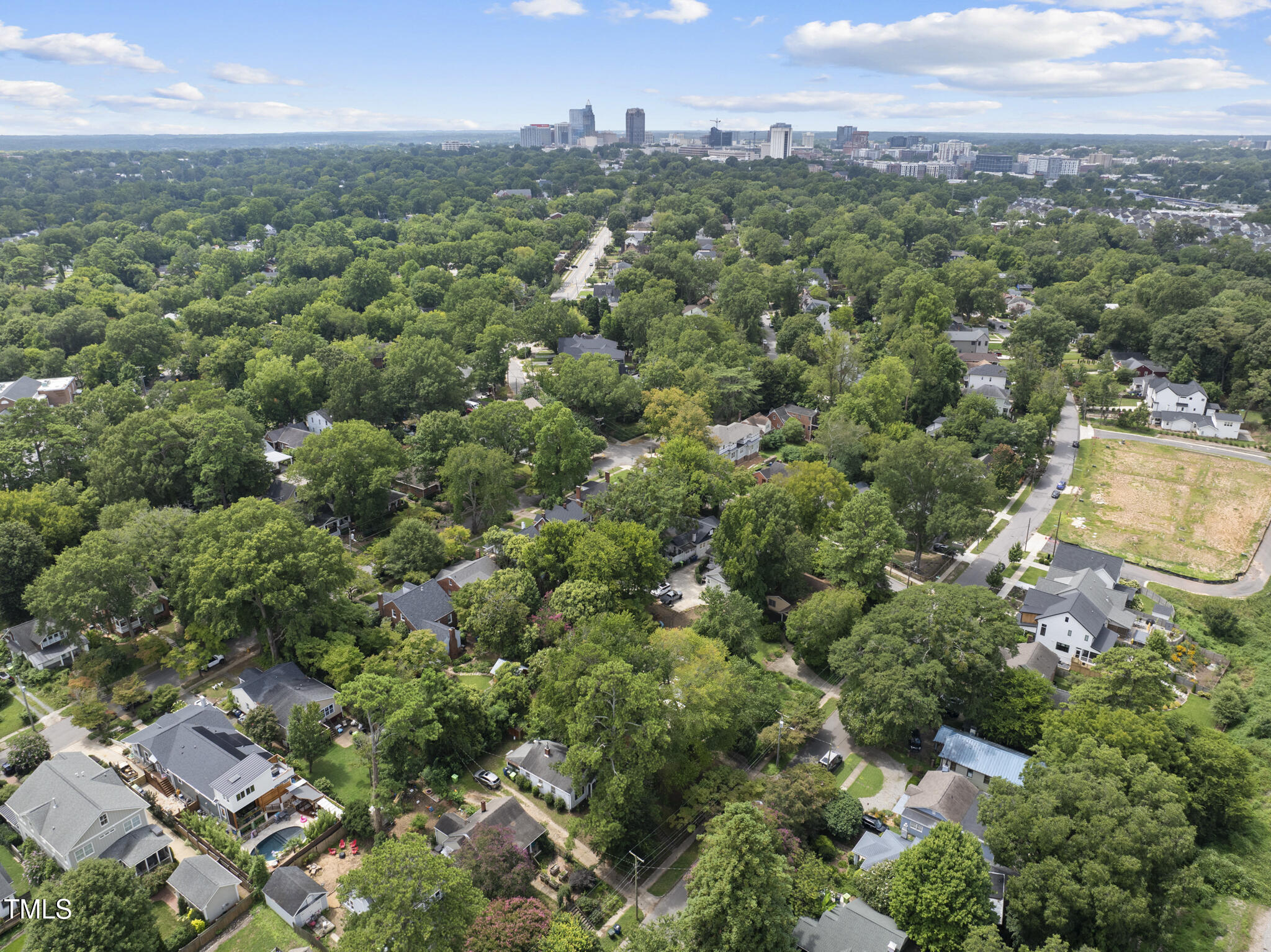 1408 Courtland Drive Raleigh, NC 27604 - Photo 10 of 20 DJI_20250811122238_0030_D