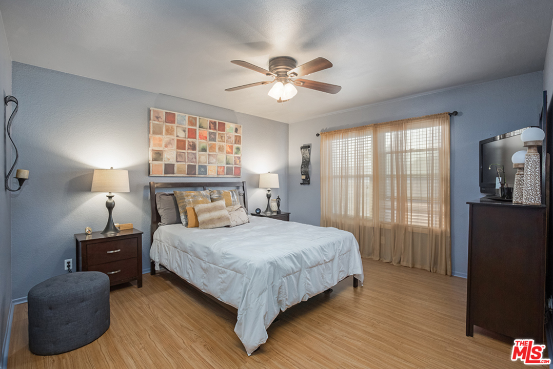 16300 Trelaney Road Fontana, CA 92337 - Photo 9 of 22