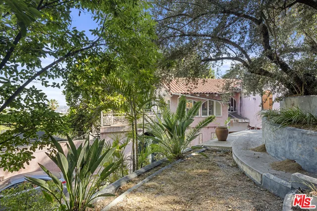$12,900,000 | 1830 North Sierra Bonita Avenue, Los Angeles, CA 90046