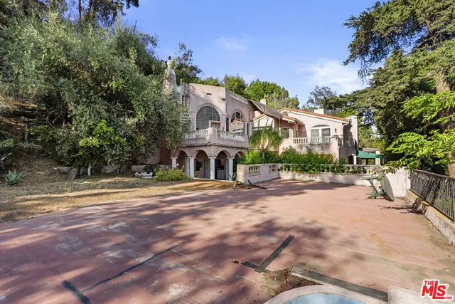 $12,900,000 | 1830 North Sierra Bonita Avenue, Los Angeles, CA 90046