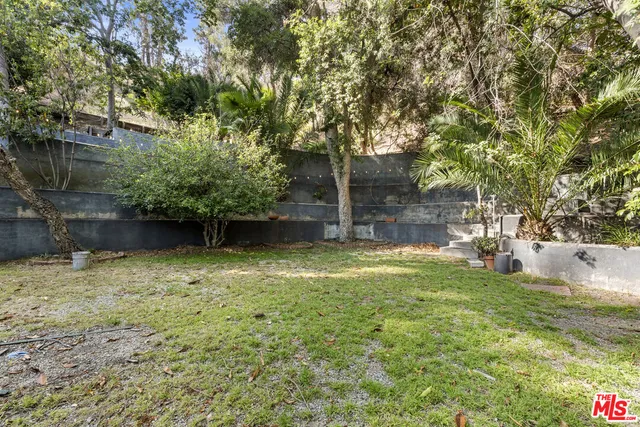 $12,900,000 | 1830 North Sierra Bonita Avenue, Los Angeles, CA 90046