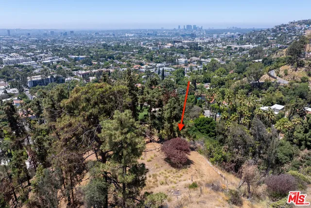 $12,900,000 | 1830 North Sierra Bonita Avenue, Los Angeles, CA 90046