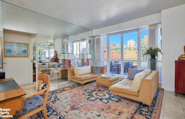 a picture of city view