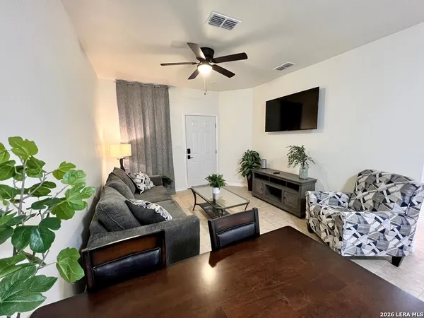 $1,500 | 391 Riverside Drive, Unit 1, Eagle Pass, TX 78852