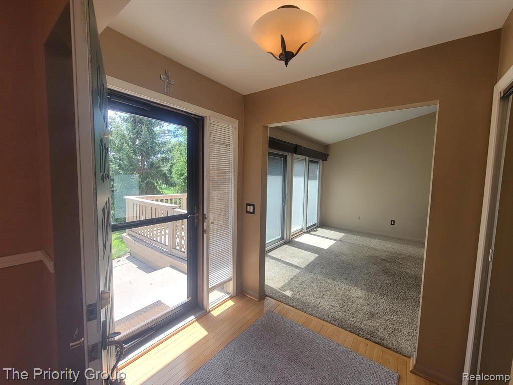 2182 London Bridge Drive, Unit 38 Rochester Hills, MI 48307 - Photo 6 of 49