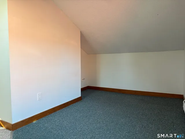 $2,000 | 693 Broad Street, Meriden, CT 06450