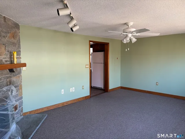 $2,000 | 693 Broad Street, Meriden, CT 06450