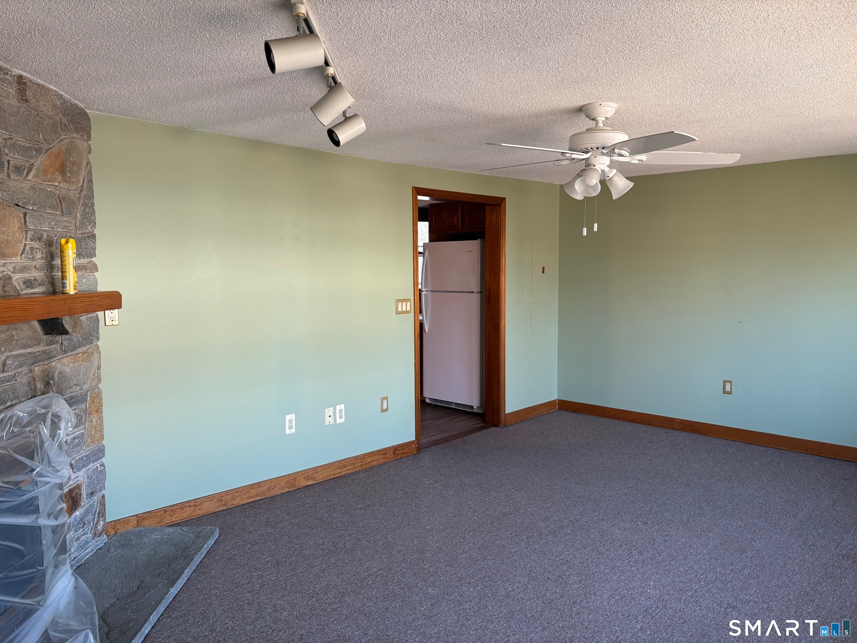 693 Broad Street Meriden, CT 06450 - Photo 8 of 19