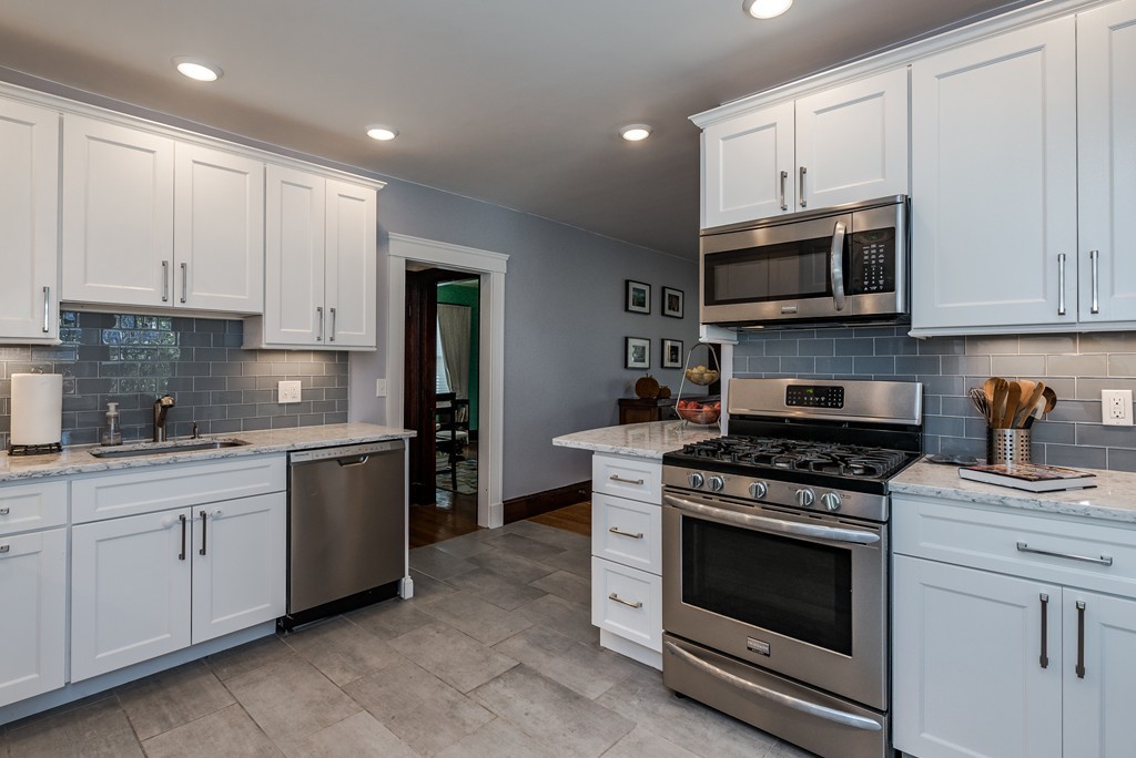 98 Wellsmere Road, Unit 98 Boston, MA 02131 - Photo 1 of 20 Gallery Image 1