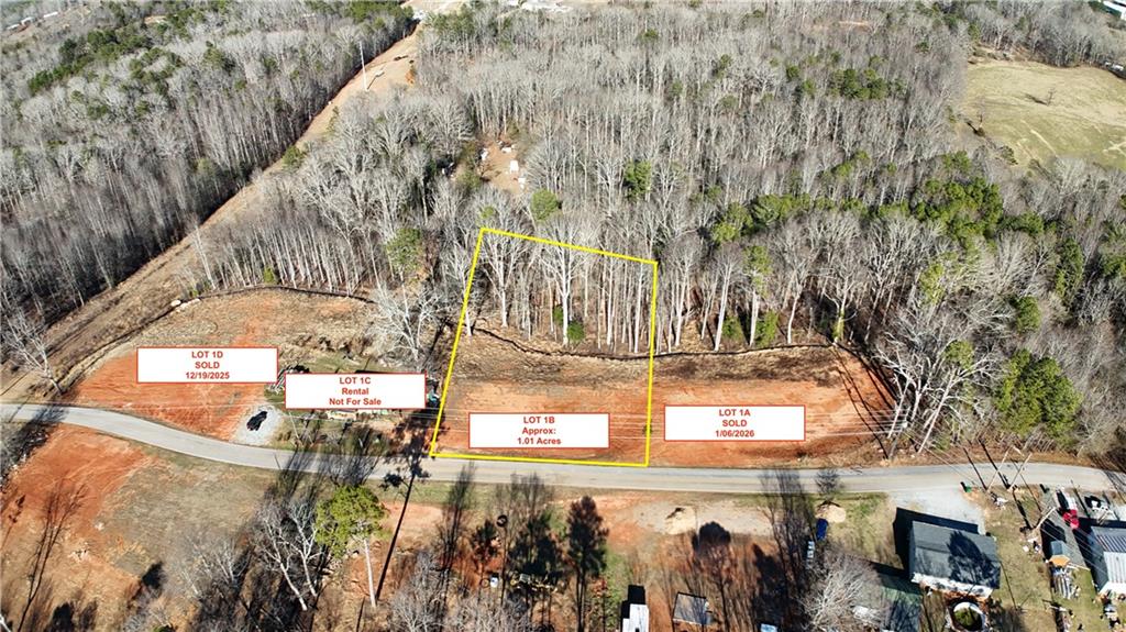 628 Robertson Loop Road Clarkesville, GA 30523 - Photo 2 of 7