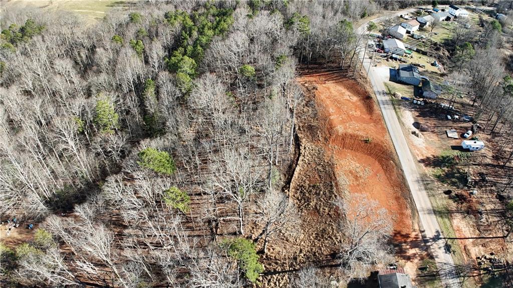 628 Robertson Loop Road Clarkesville, GA 30523 - Photo 4 of 7