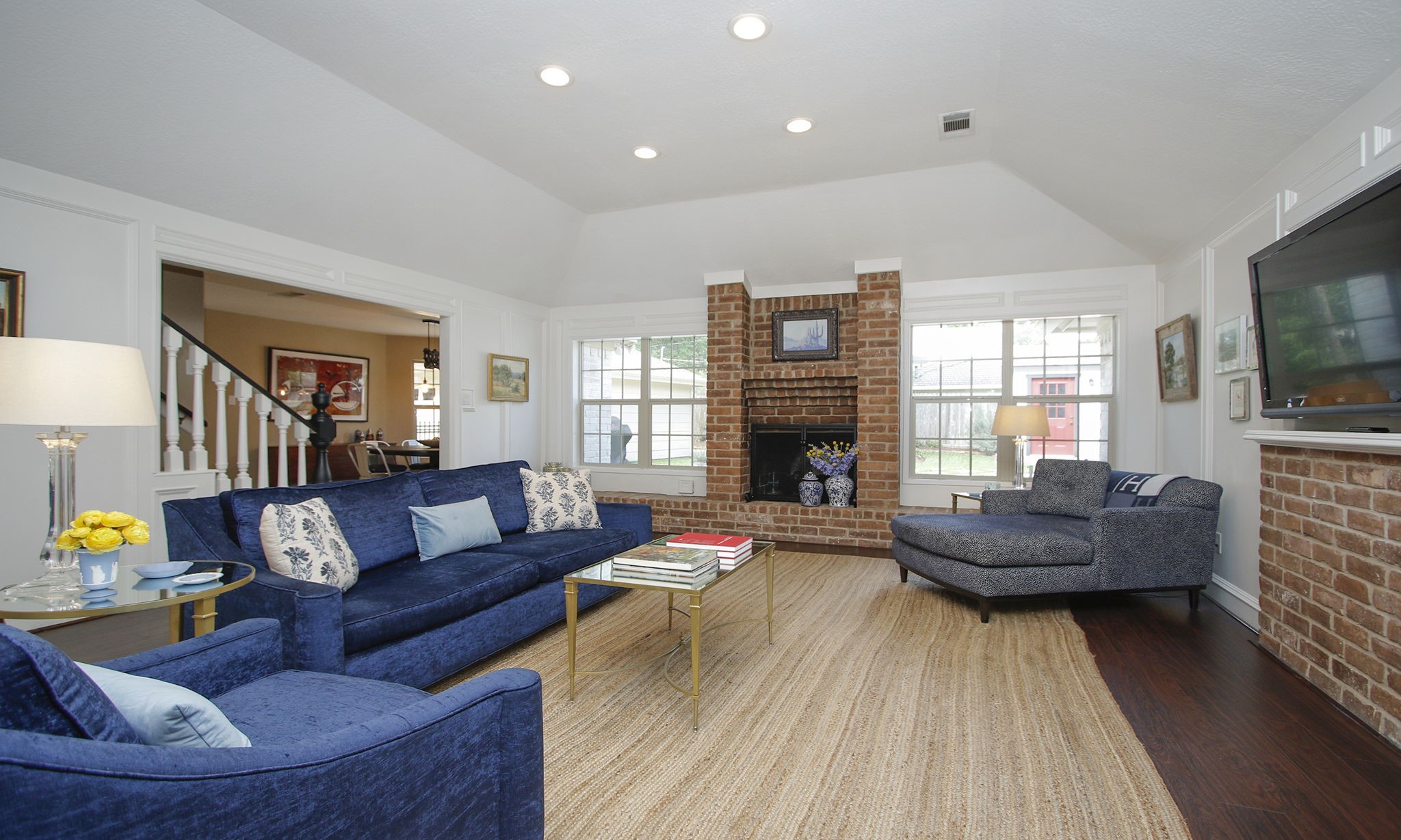 9546 Enstone Circle Spring, TX 77379 - Photo 8 of 44 Family room is adjacent to the kitchen and offers great views of the back yard.