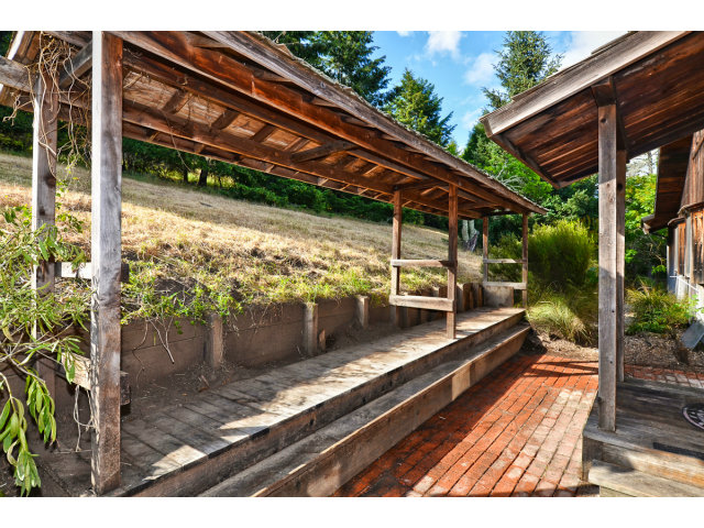 139 Bohnen Road Santa Cruz, CA 95065 - Photo 7 of 25 a view of a balcony with chairs