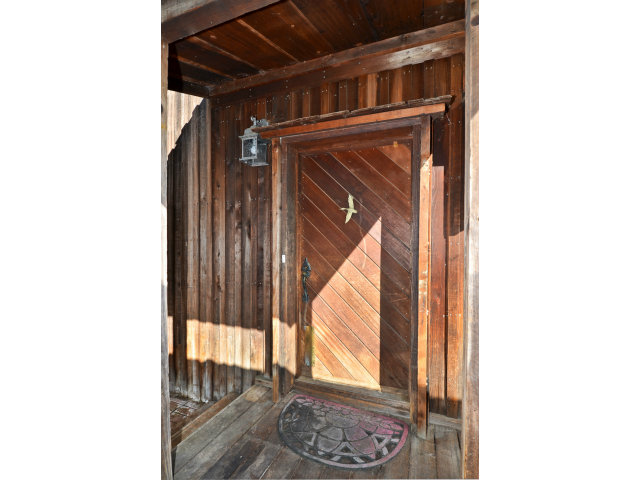 139 Bohnen Road Santa Cruz, CA 95065 - Photo 8 of 25 a view of entryway