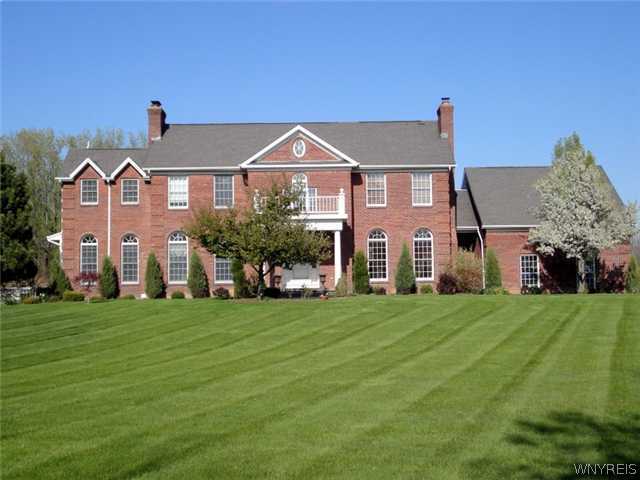 5755 Shimerville Road Clarence, NY 14032 - Photo 1 of 1 Exterior Front