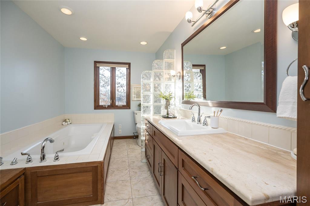 12987 Pingry Place St. Louis, MO 63131 - Photo 28 of 54